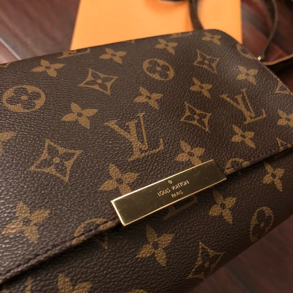❌SOLD❌ Authentic Louis Vuitton Favorite MM - Picture 3 of 8